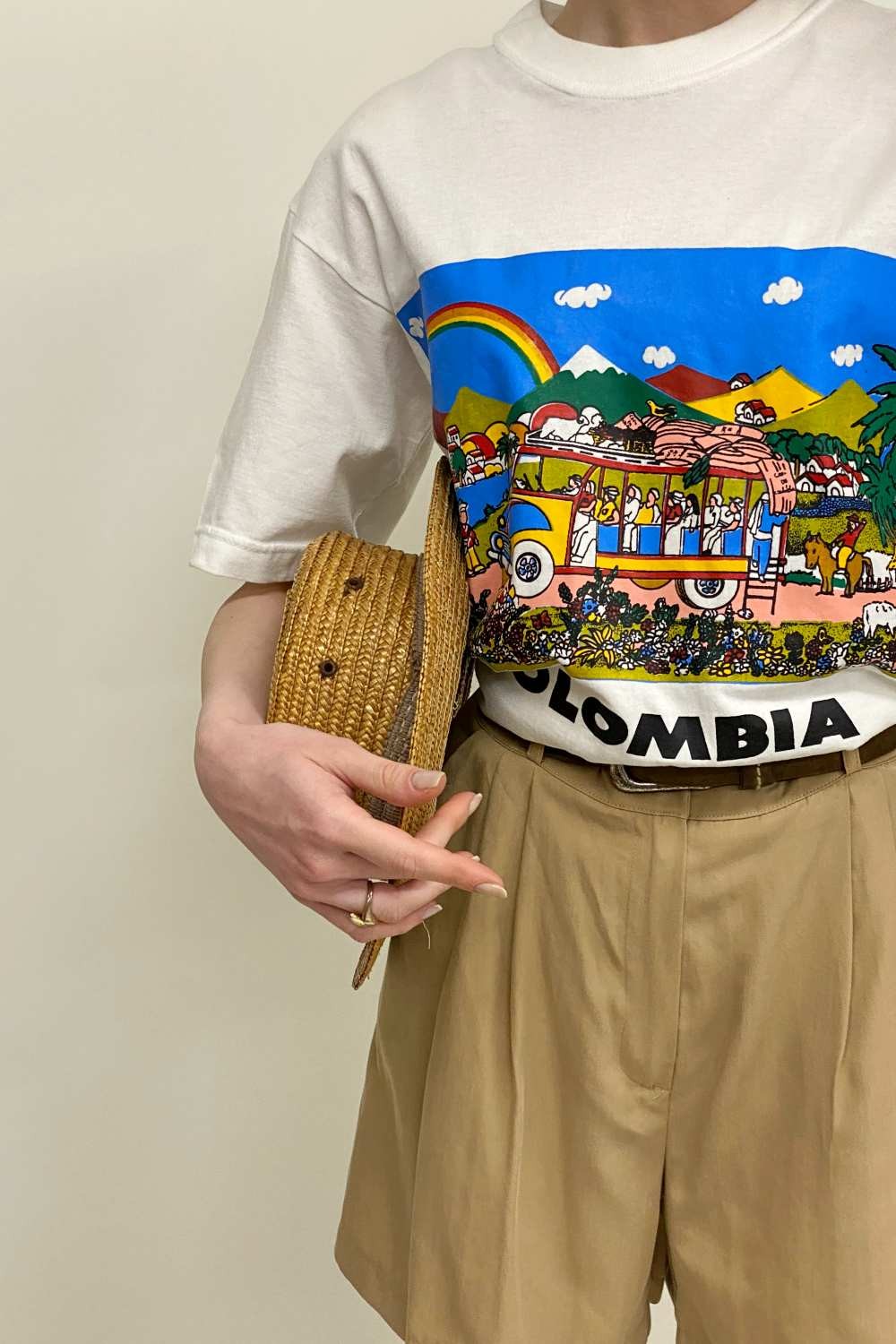 T-SHIRT