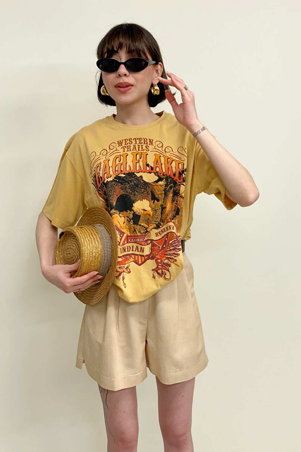 T-SHIRT