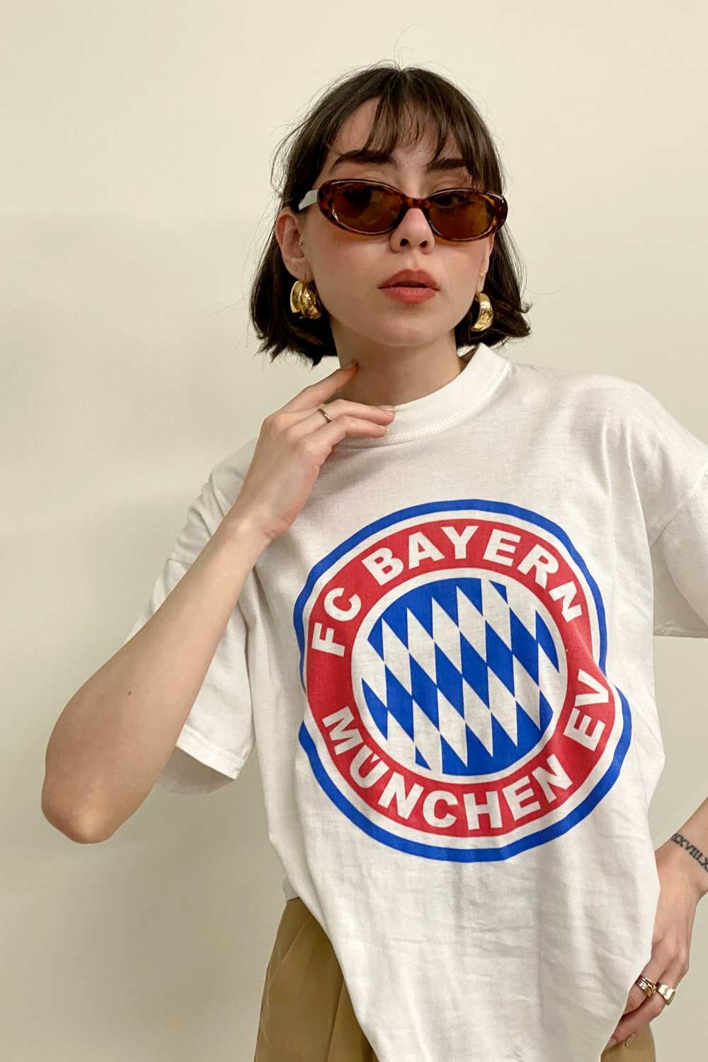 T-SHIRT