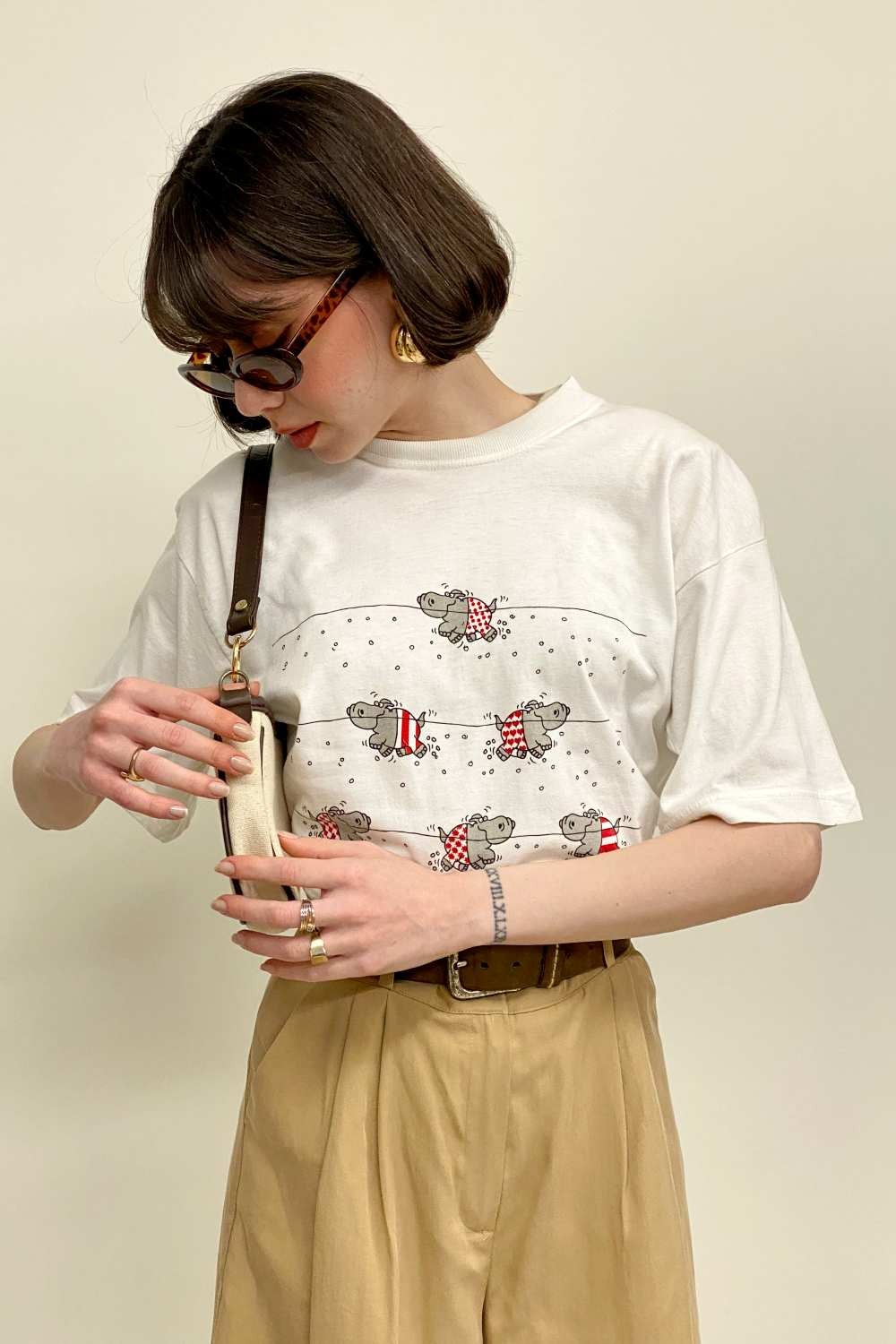 T-SHIRT
