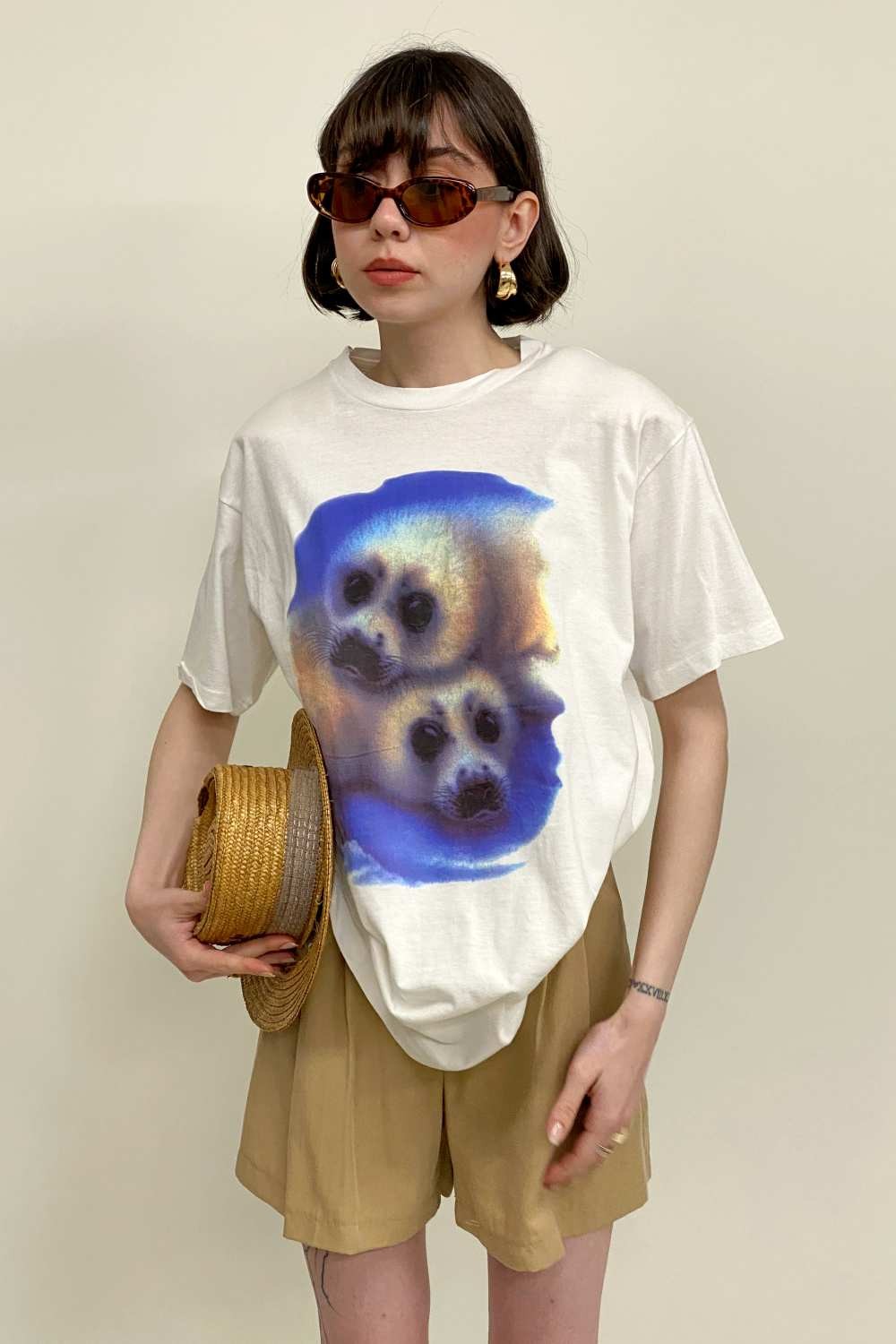 T-SHIRT