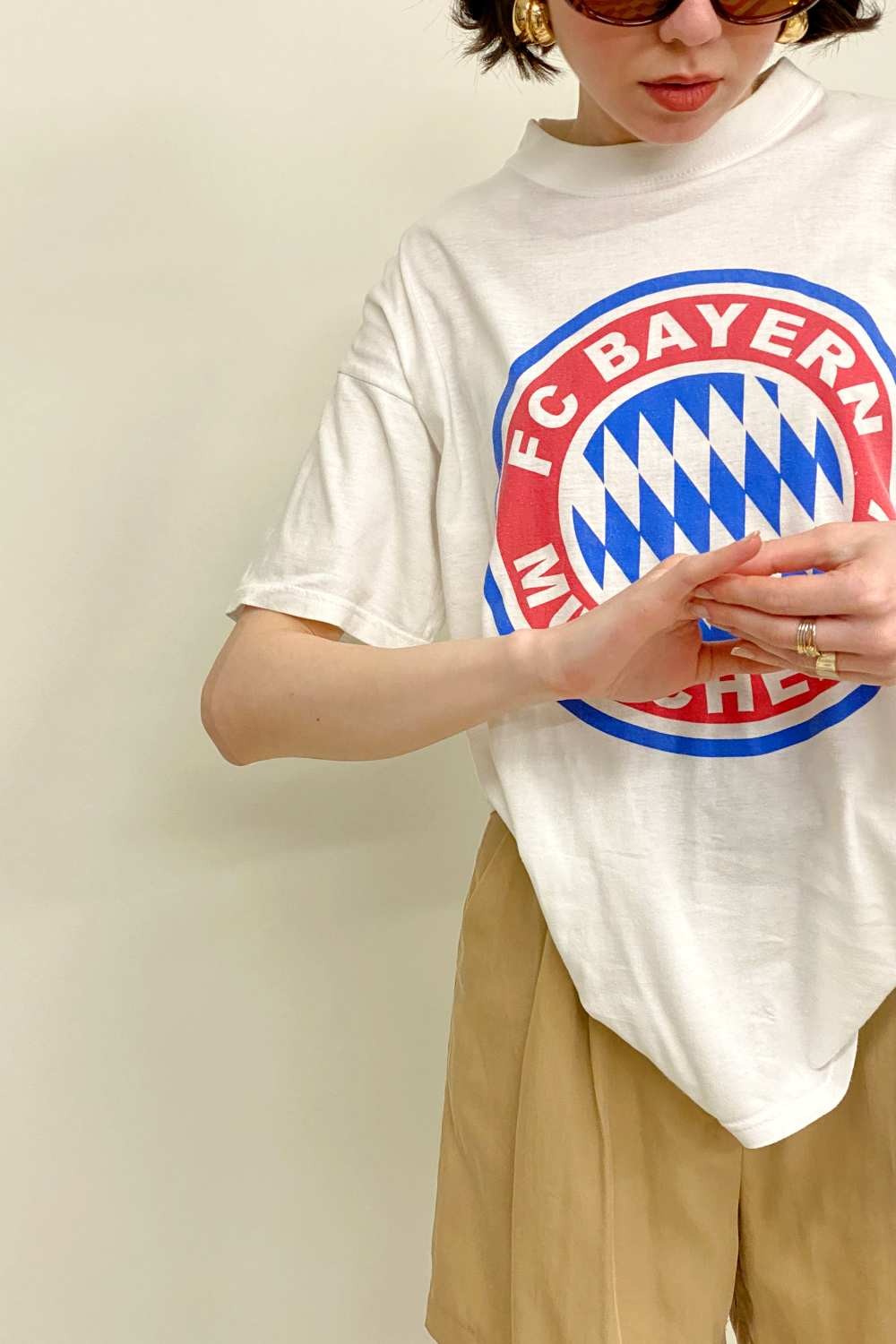 T-SHIRT