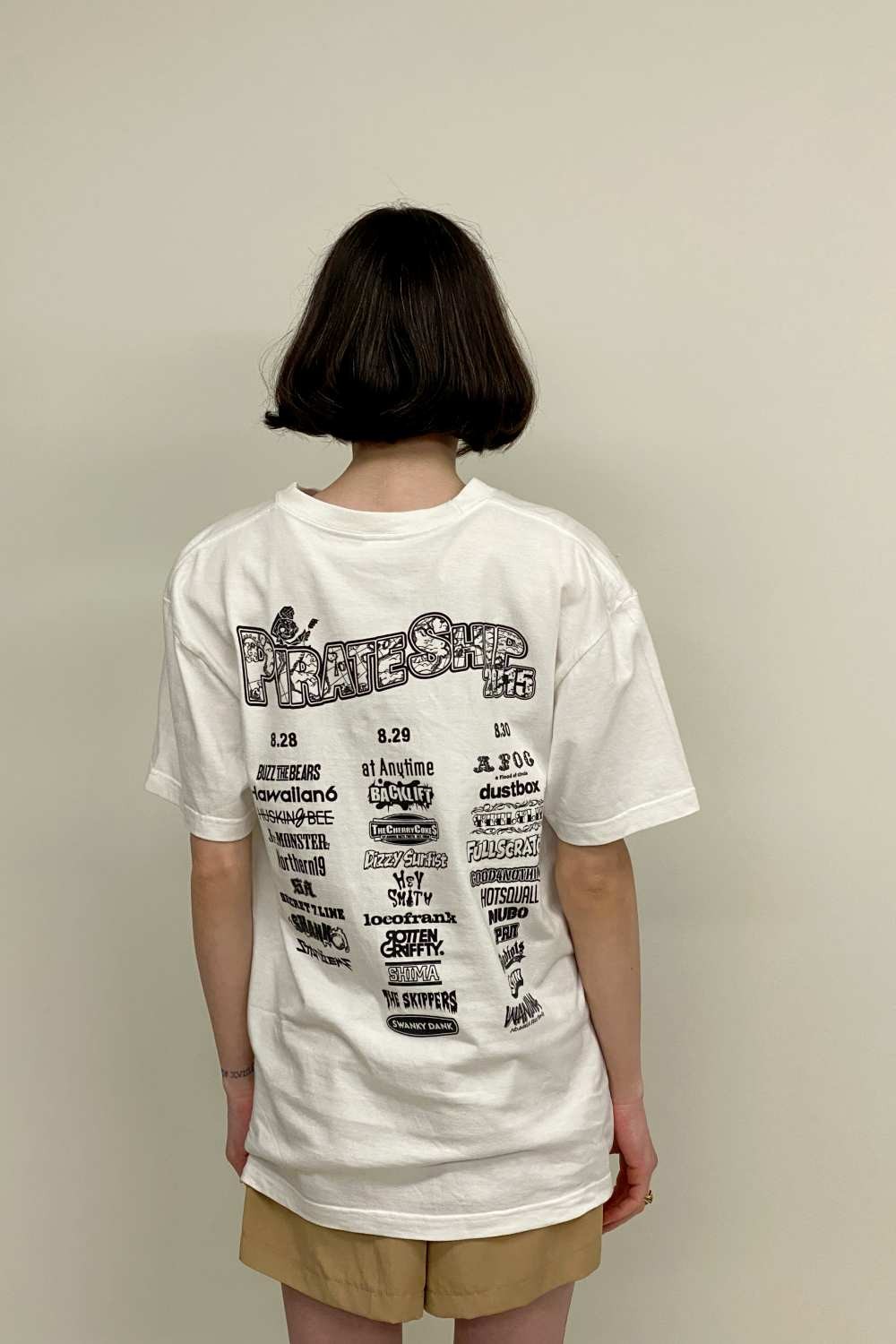 T-SHIRT