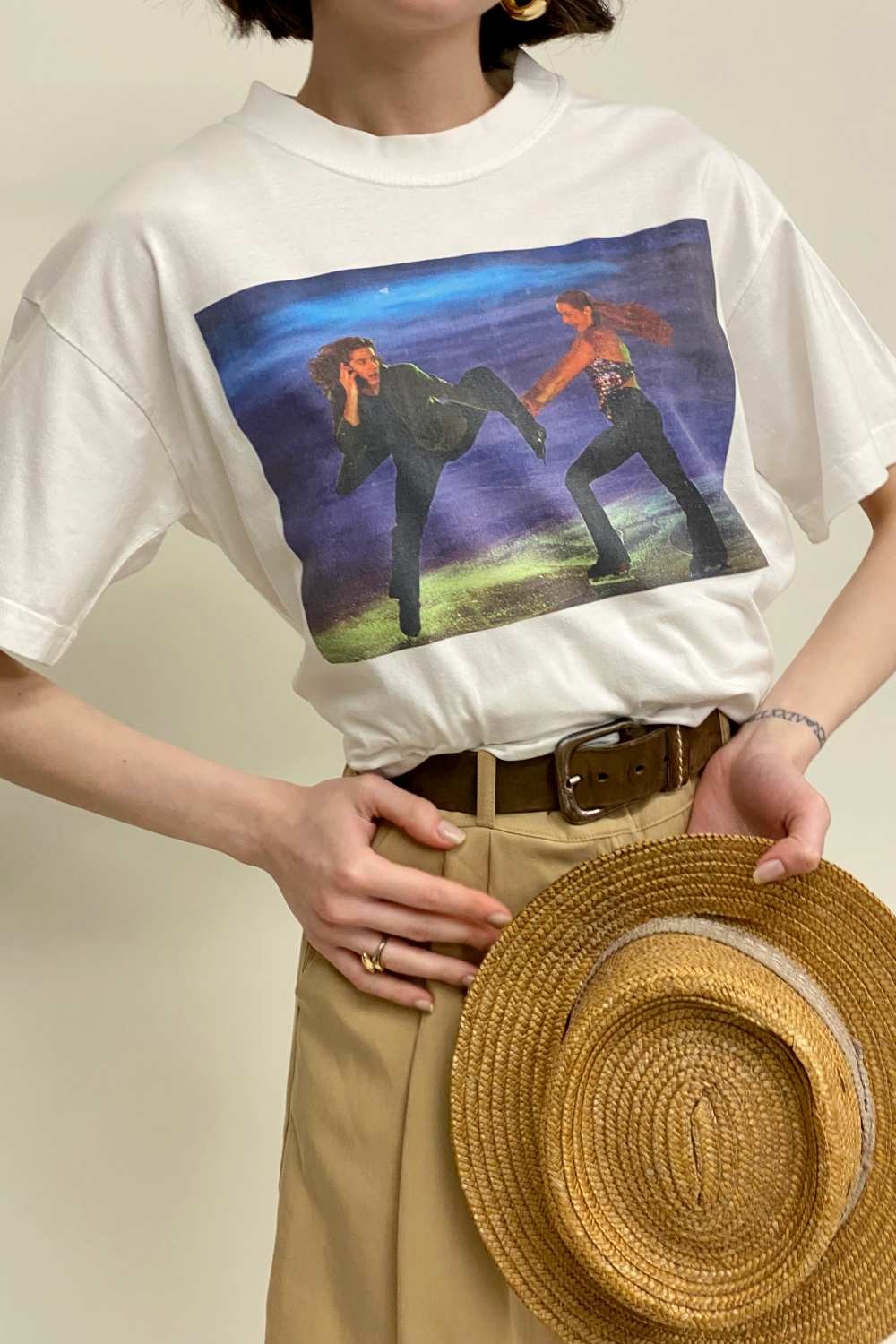 T-SHIRT