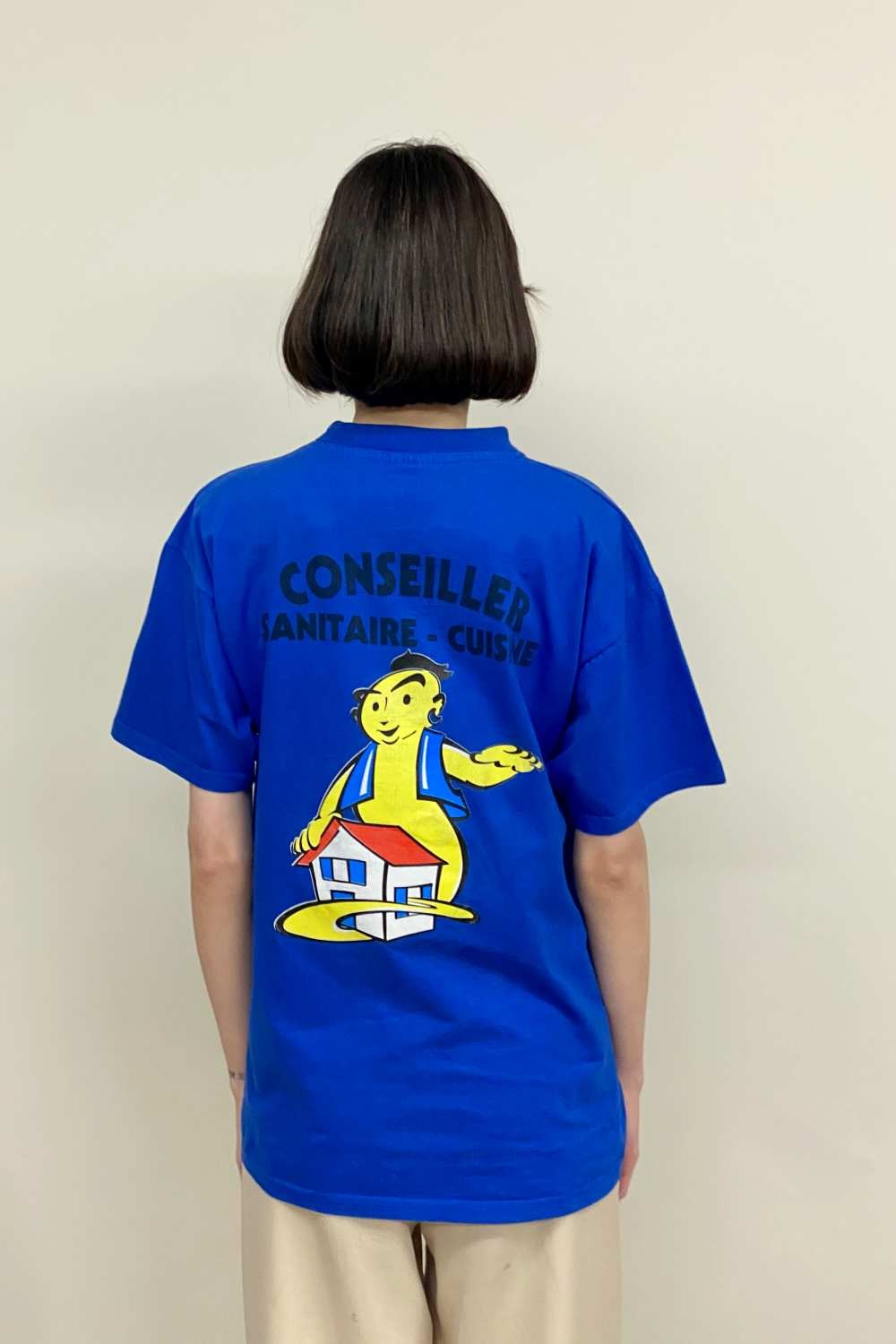 T-SHIRT