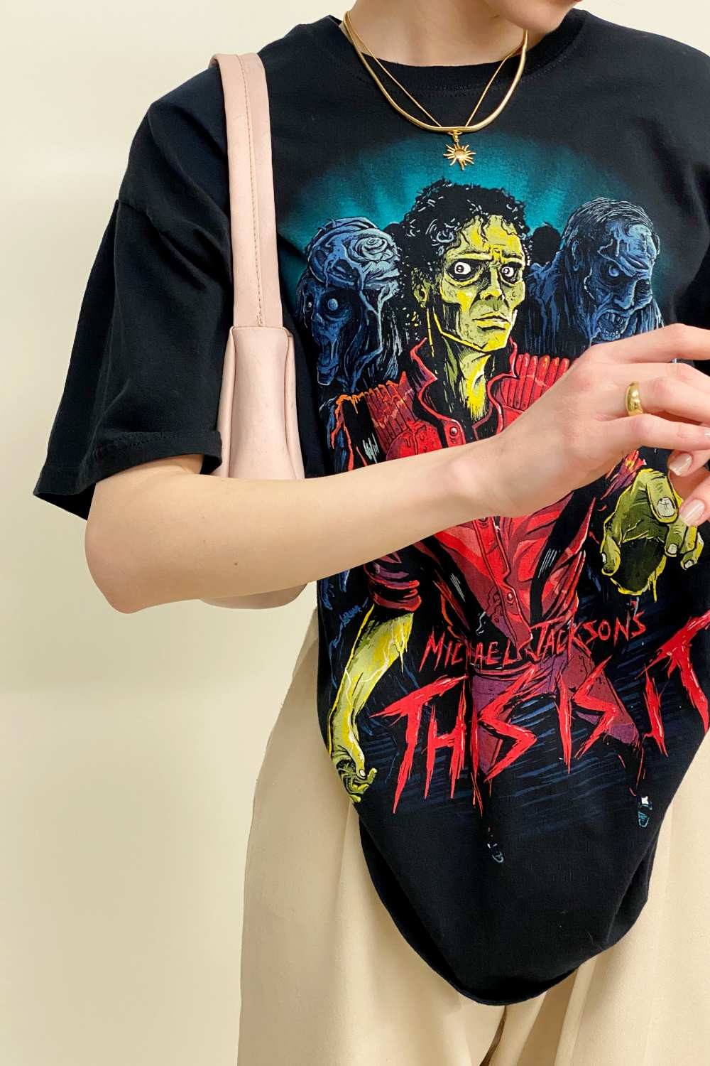 T-SHIRT