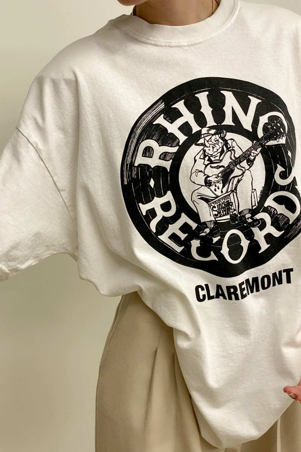 T-SHIRT