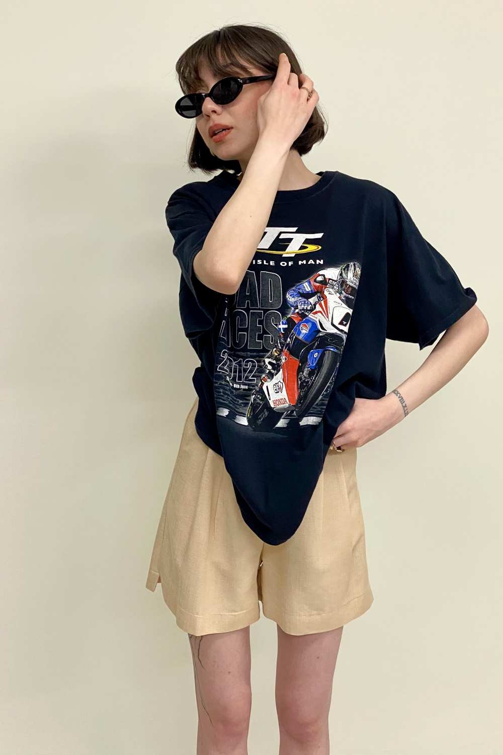 T-SHIRT