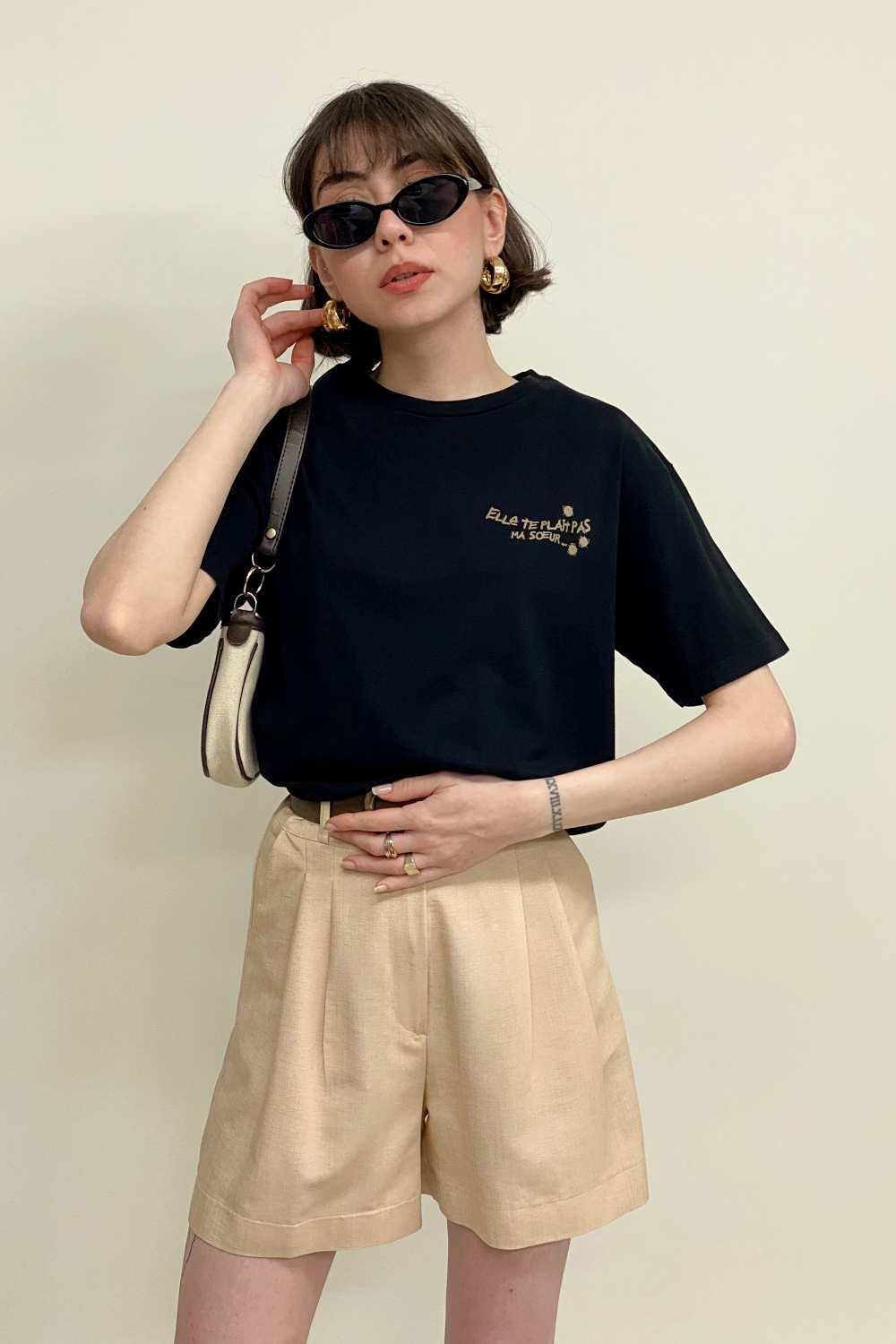 T-SHIRT