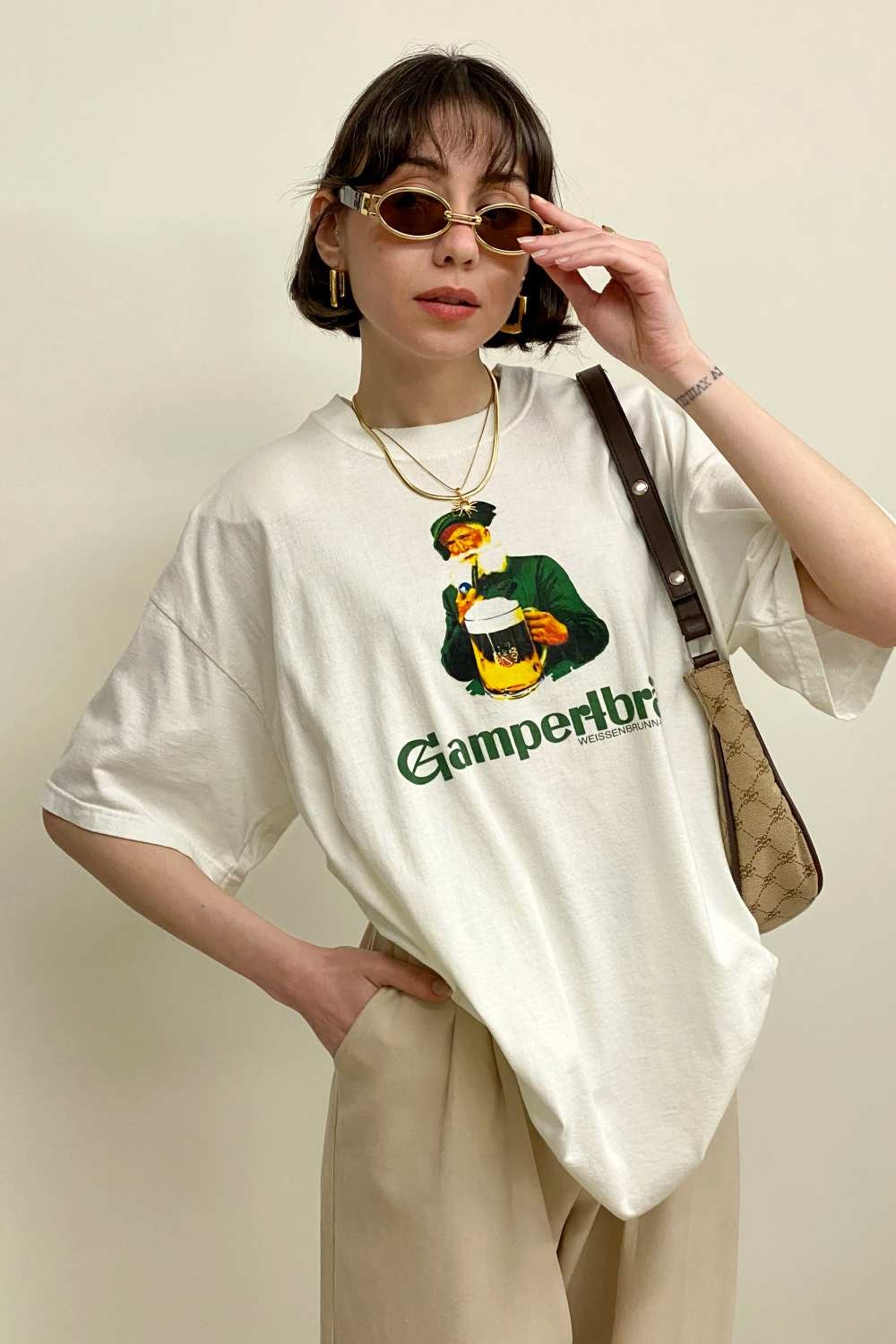 T-SHIRT