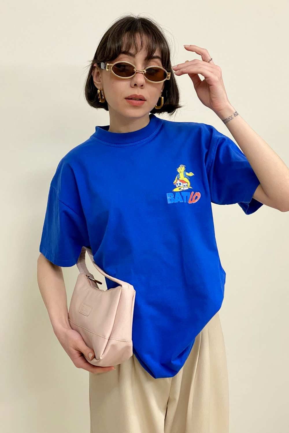 T-SHIRT