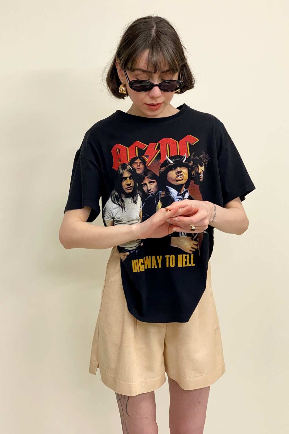 T-SHIRT