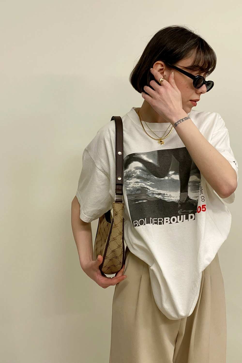 T-SHIRT