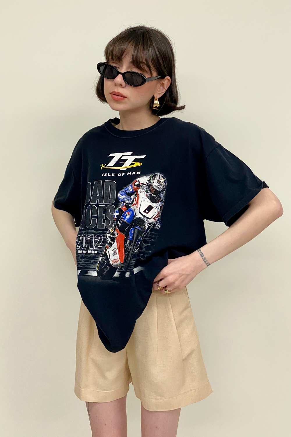 T-SHIRT