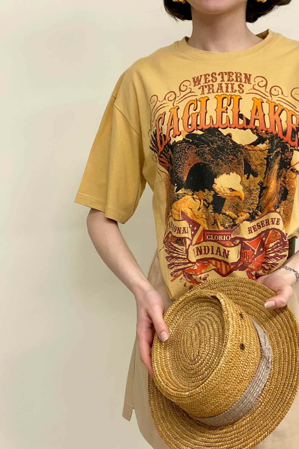 T-SHIRT