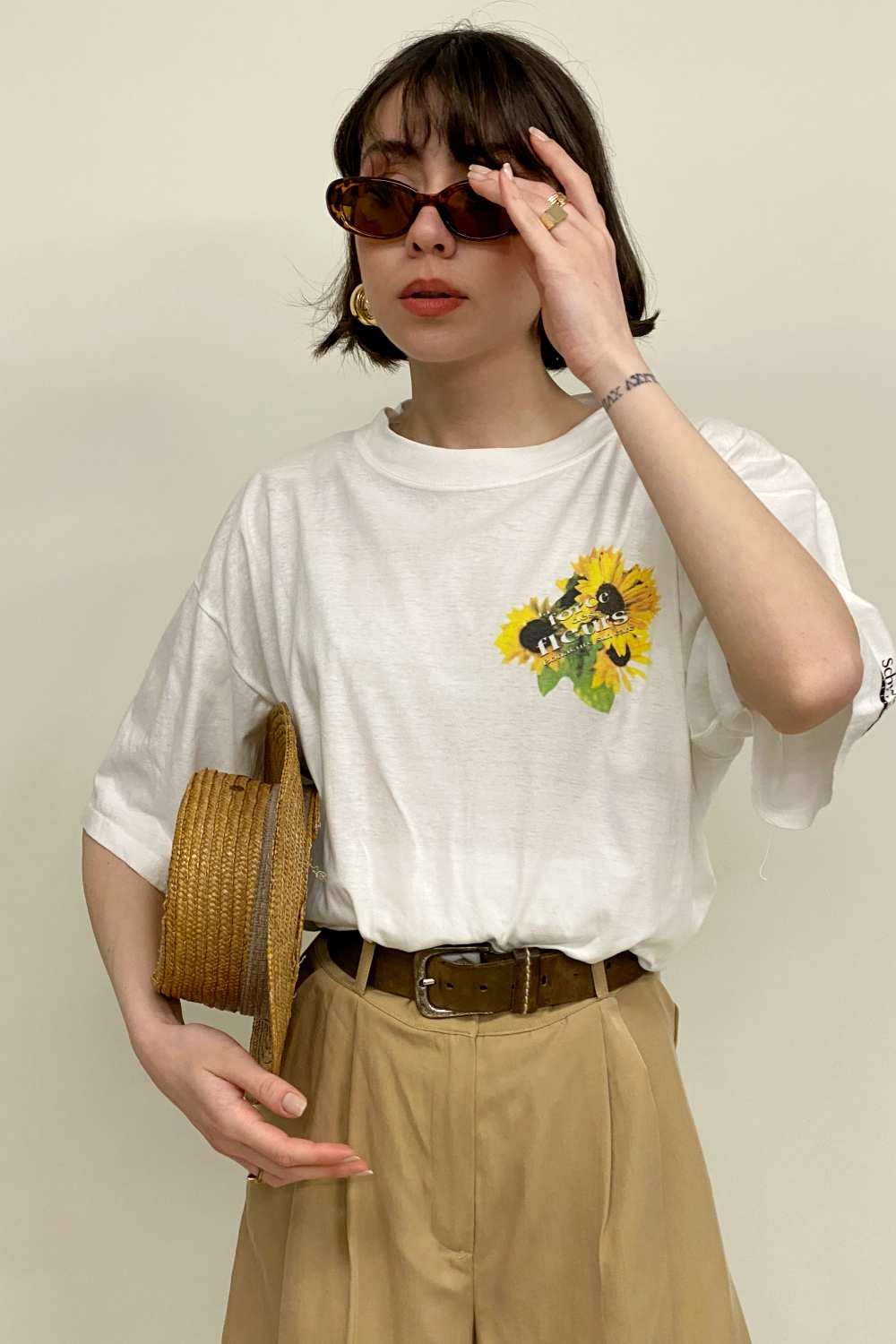 T-SHIRT