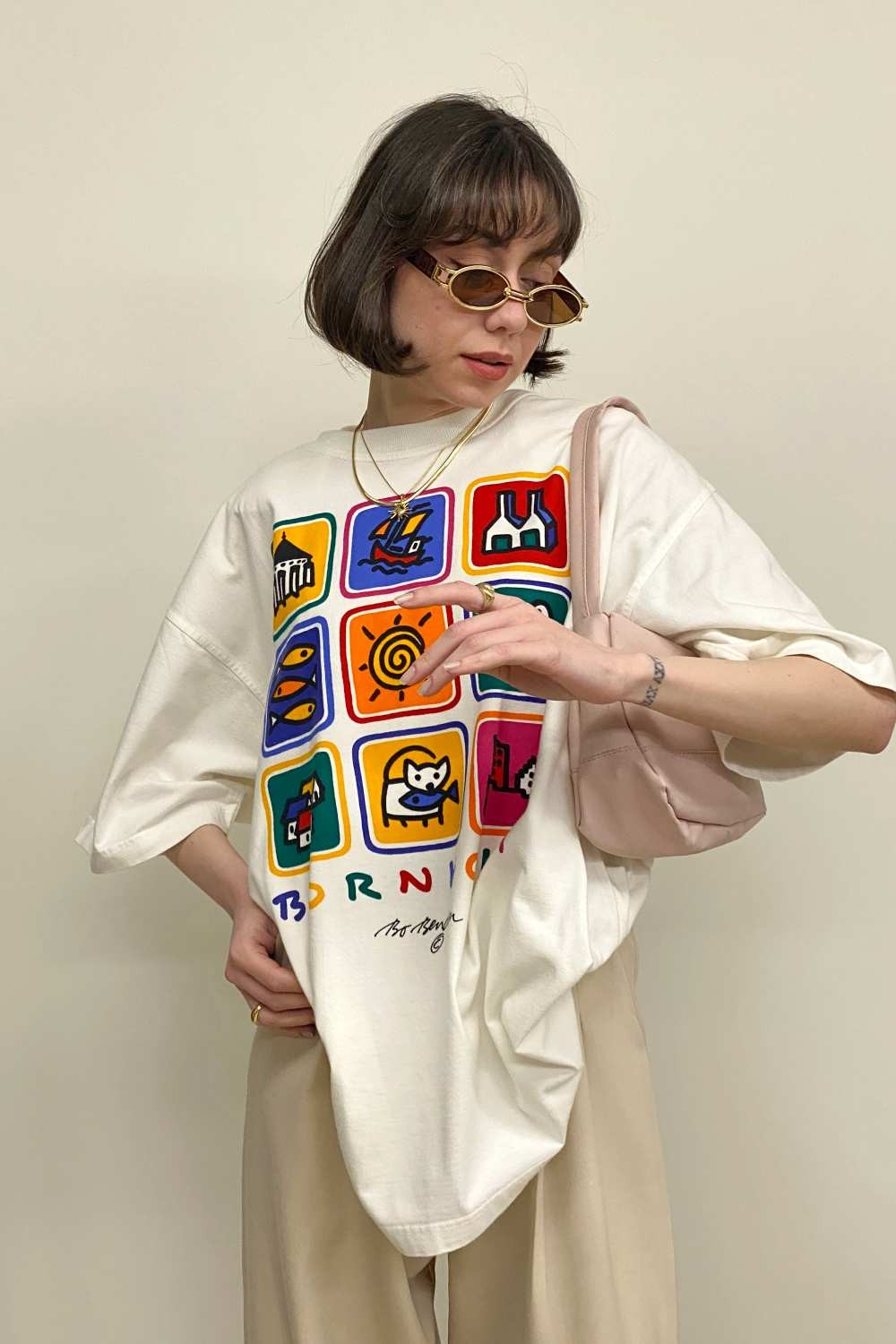 T-SHIRT