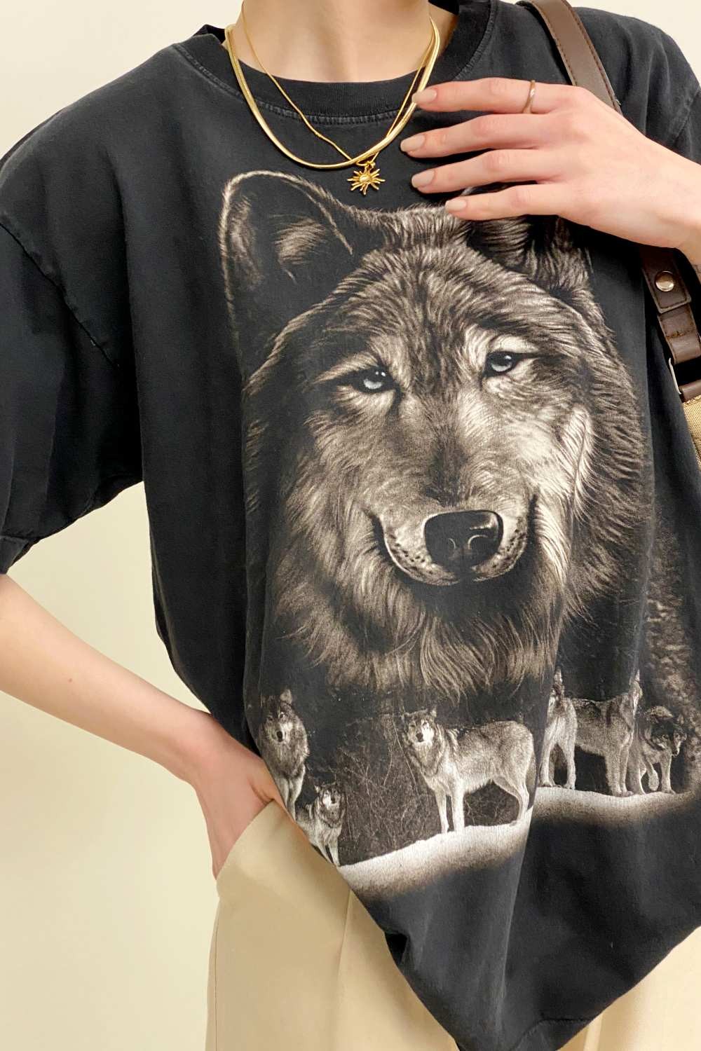 T-SHIRT