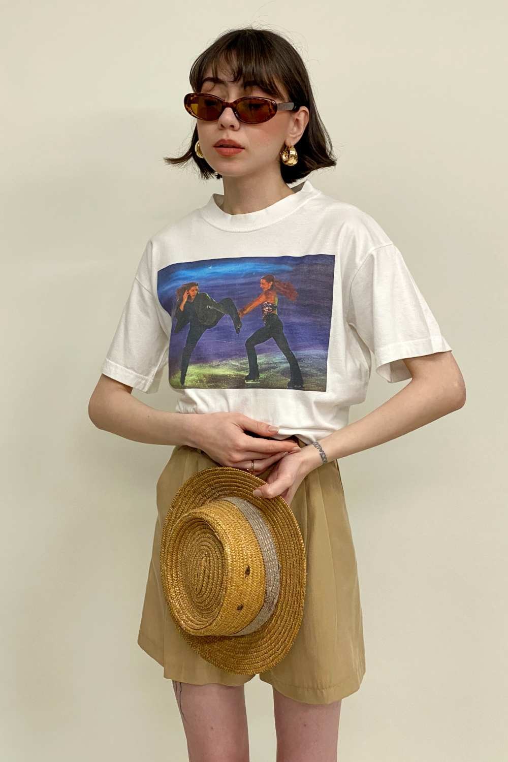 T-SHIRT