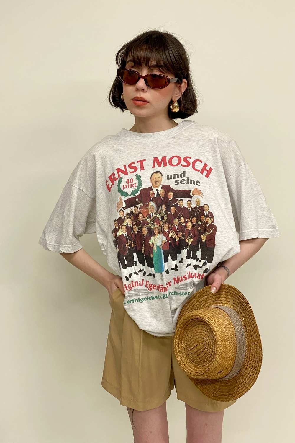 T-SHIRT
