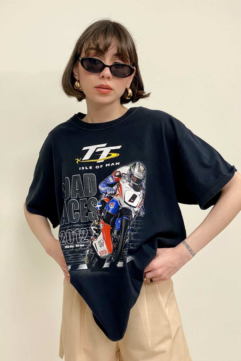 T-SHIRT