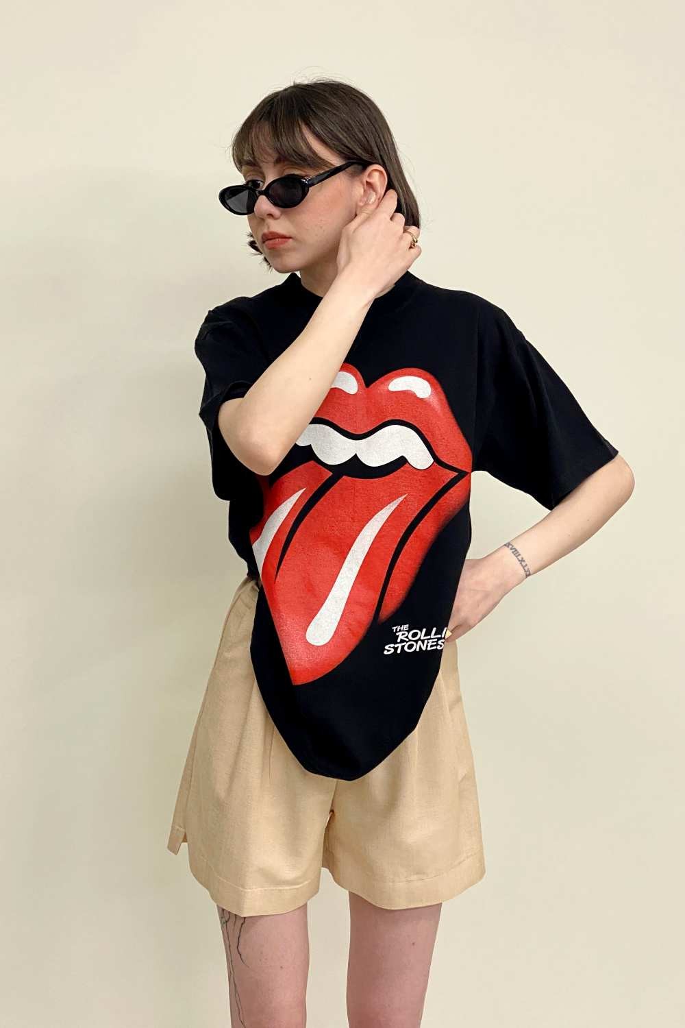 T-SHIRT