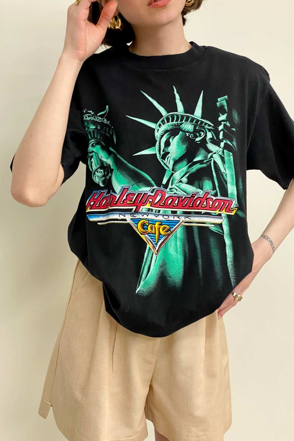 T-SHIRT