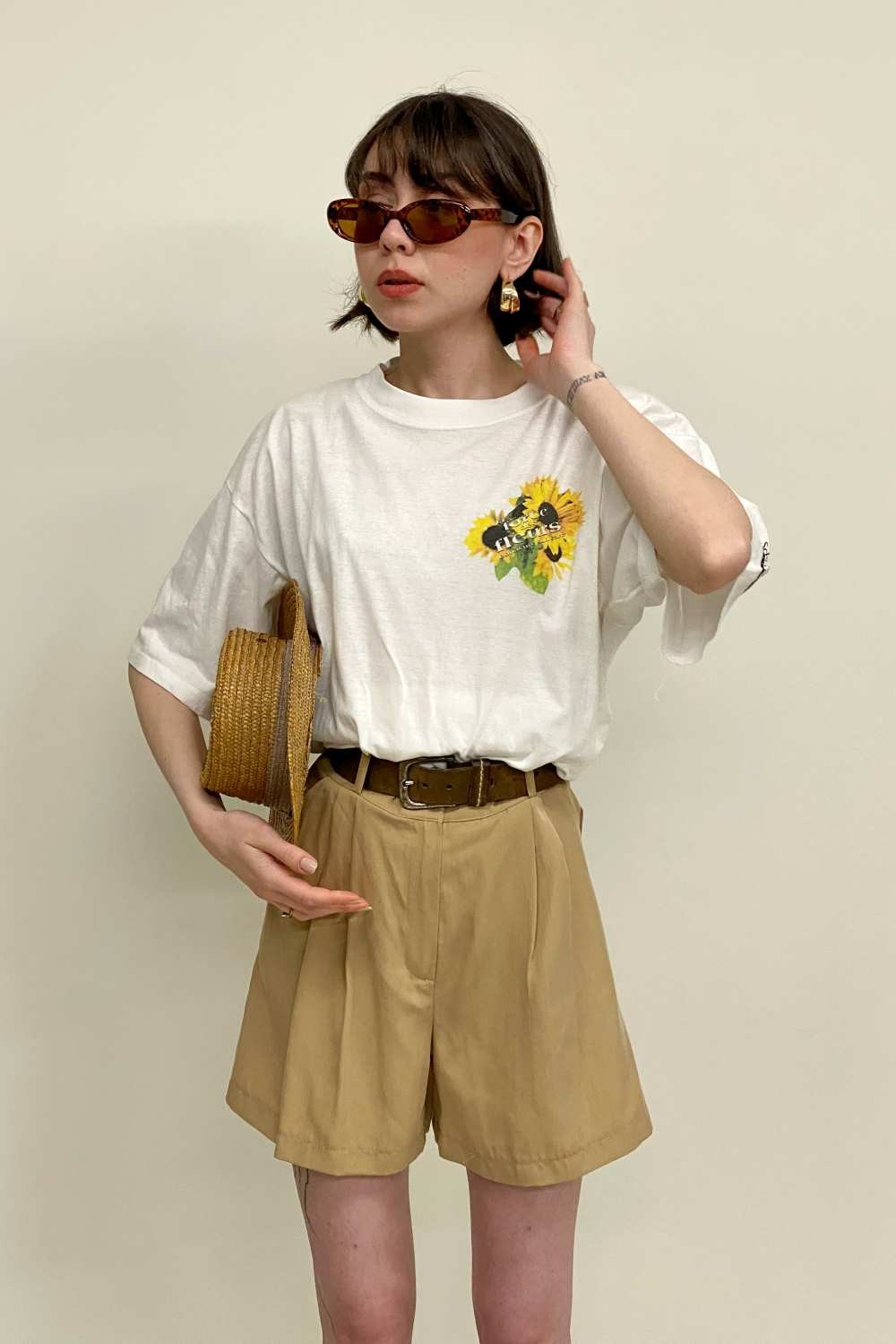 T-SHIRT