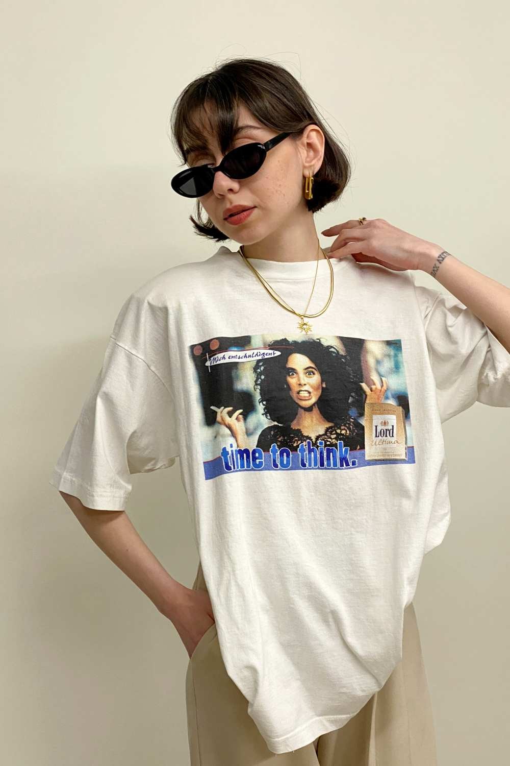 T-SHIRT