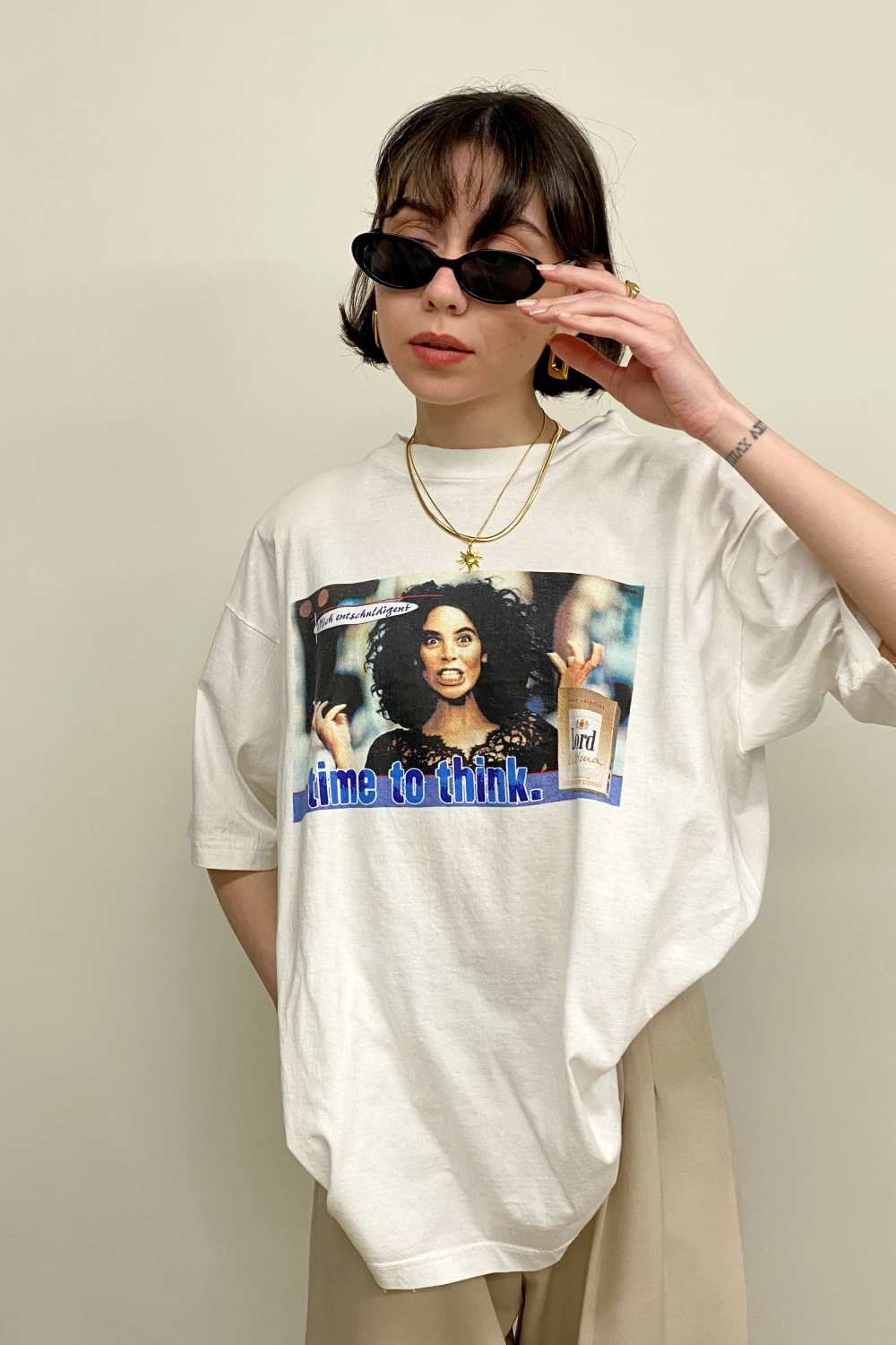 T-SHIRT