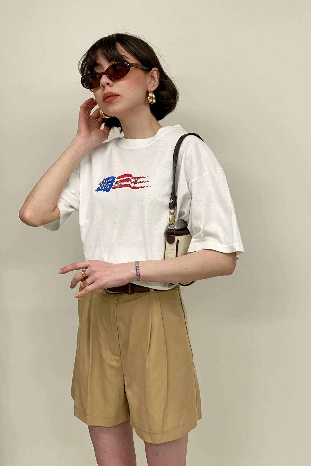 T-SHIRT