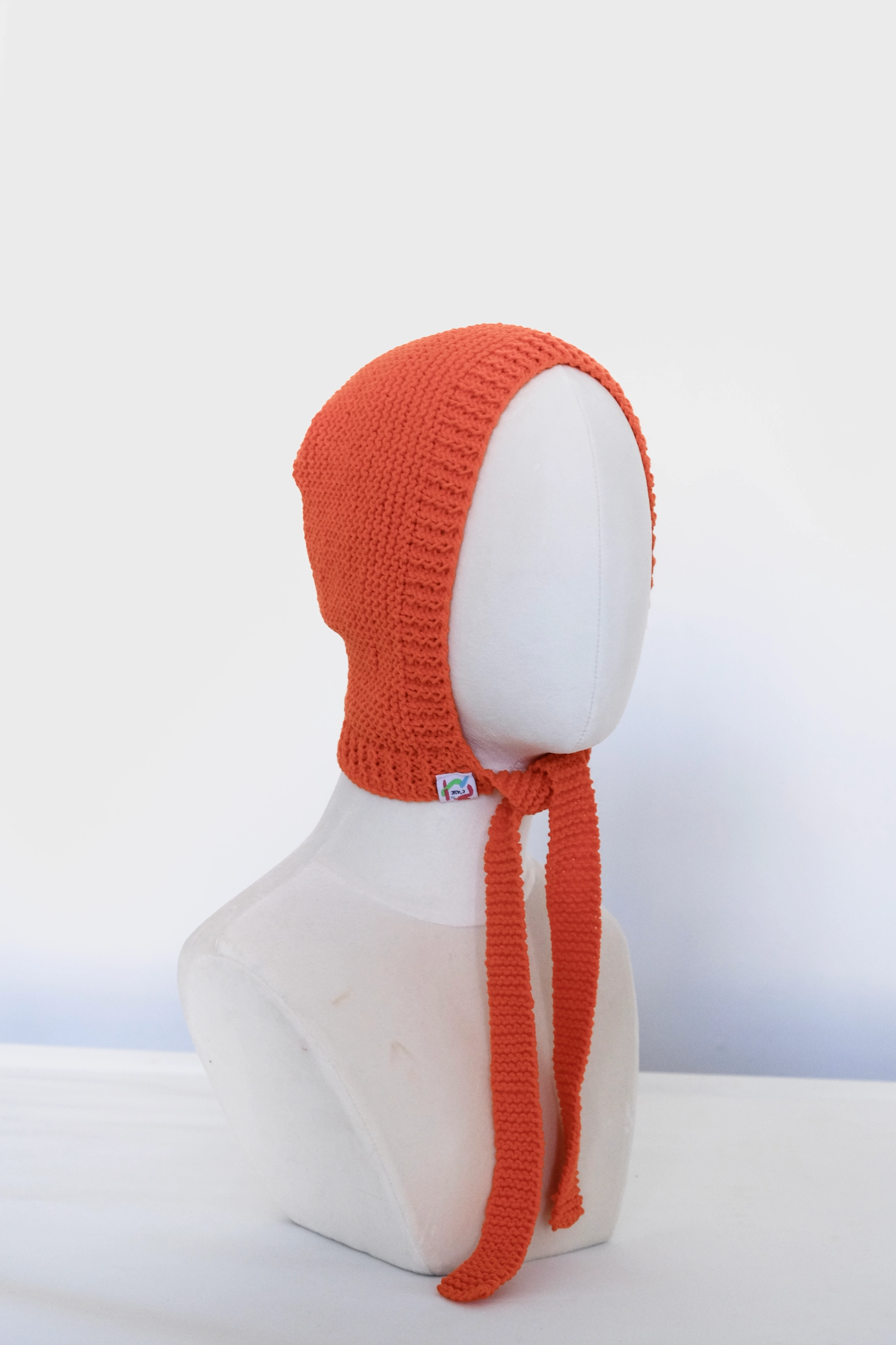 ORANGE BONNET