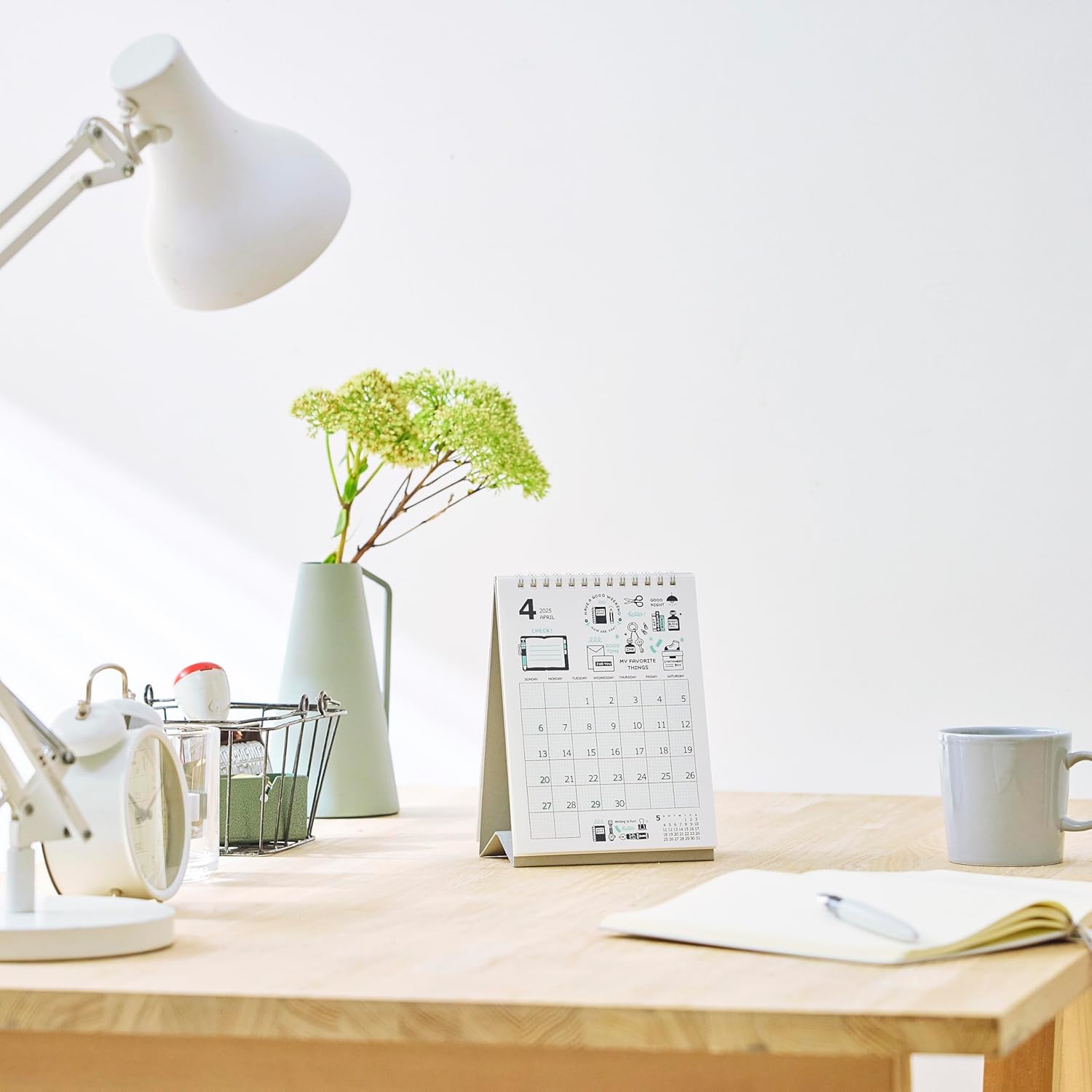 Y11-Eric small things masa takvim 