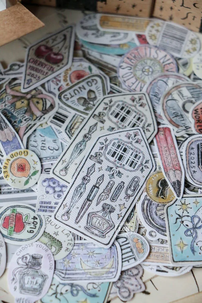 B11-LCN 142 adet sticker seti