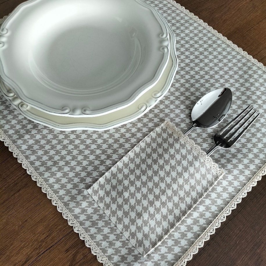 Dantelli Amerikan Servis