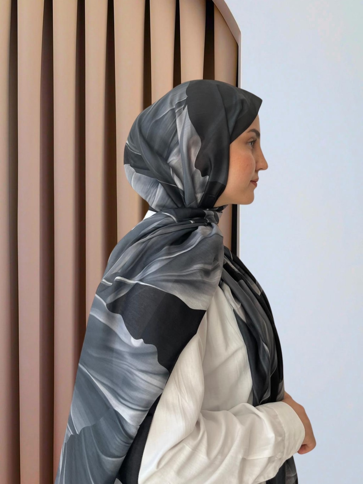 Lotus Desenli Şal- SarQa Scarft