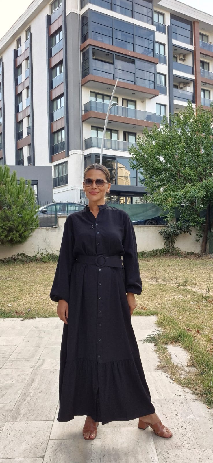 Önden Düğmeli Kemerli Çilek Elbise