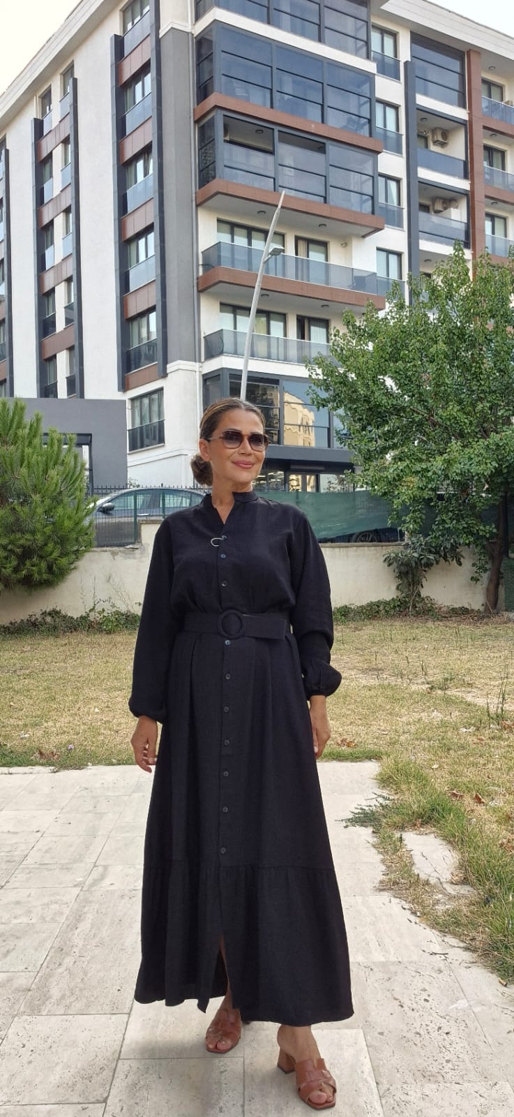 Önden Düğmeli Kemerli Çilek Elbise