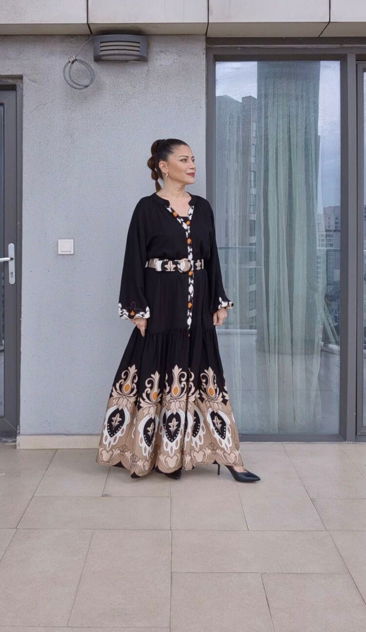 Hakim Yaka Önden Düğmeli Kemerli Elbise