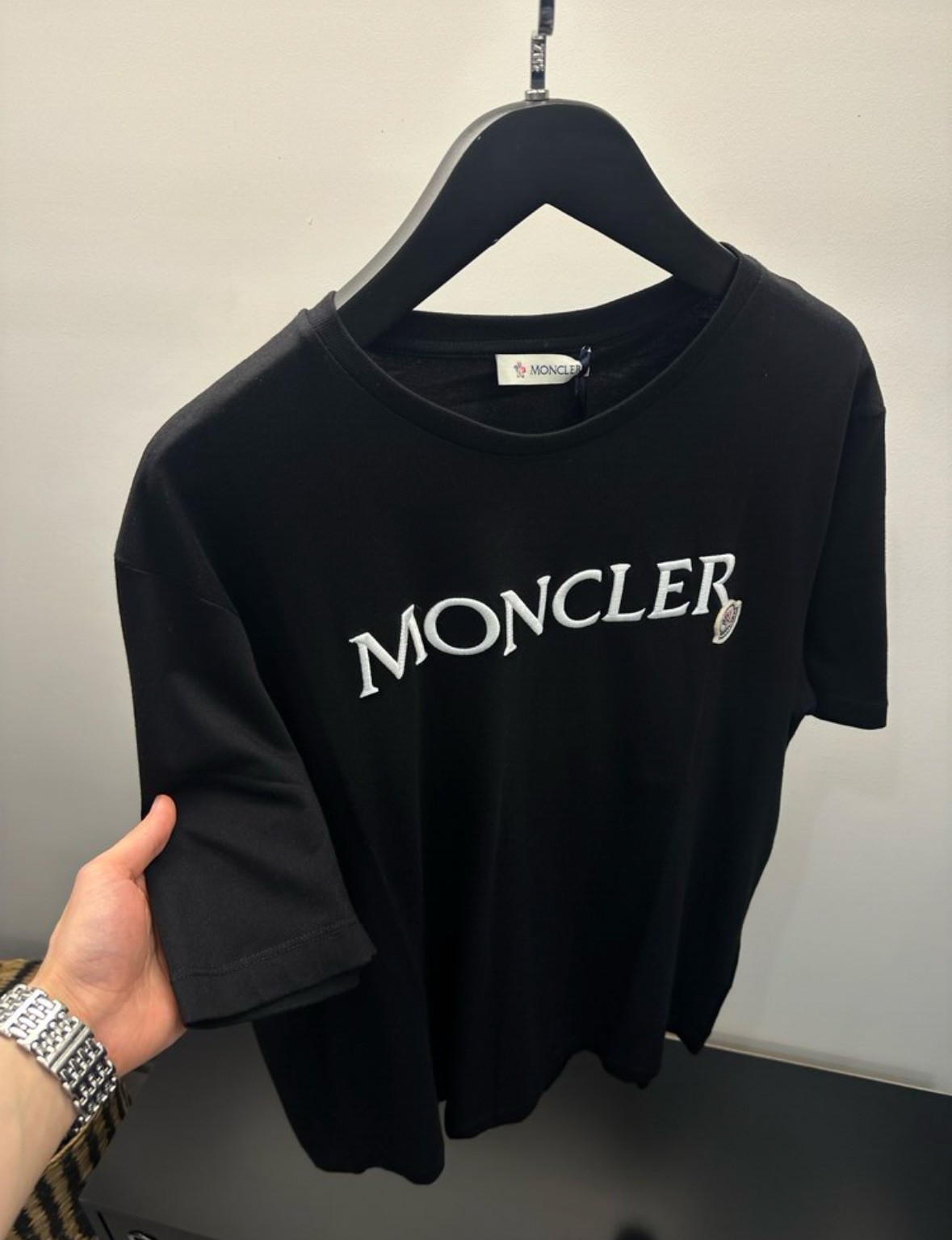 Moncler Siyah Logo Print Siyah Tişört