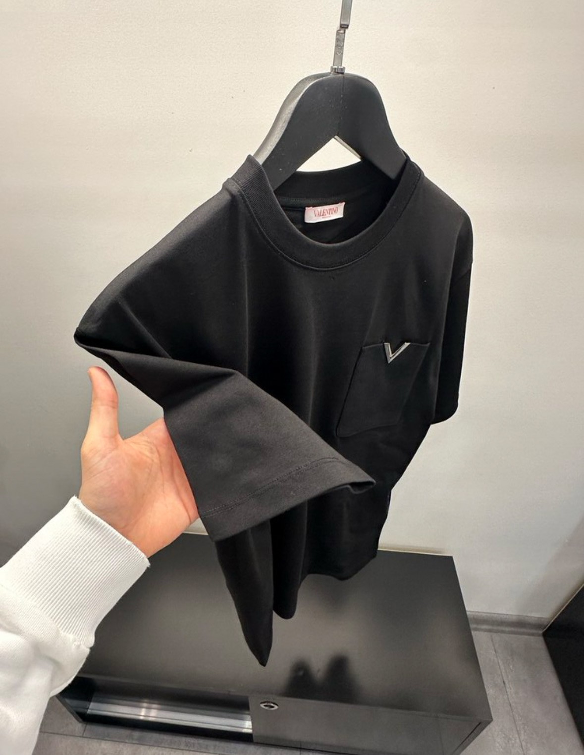 Valentino Cepli V Demir Logo Tişört