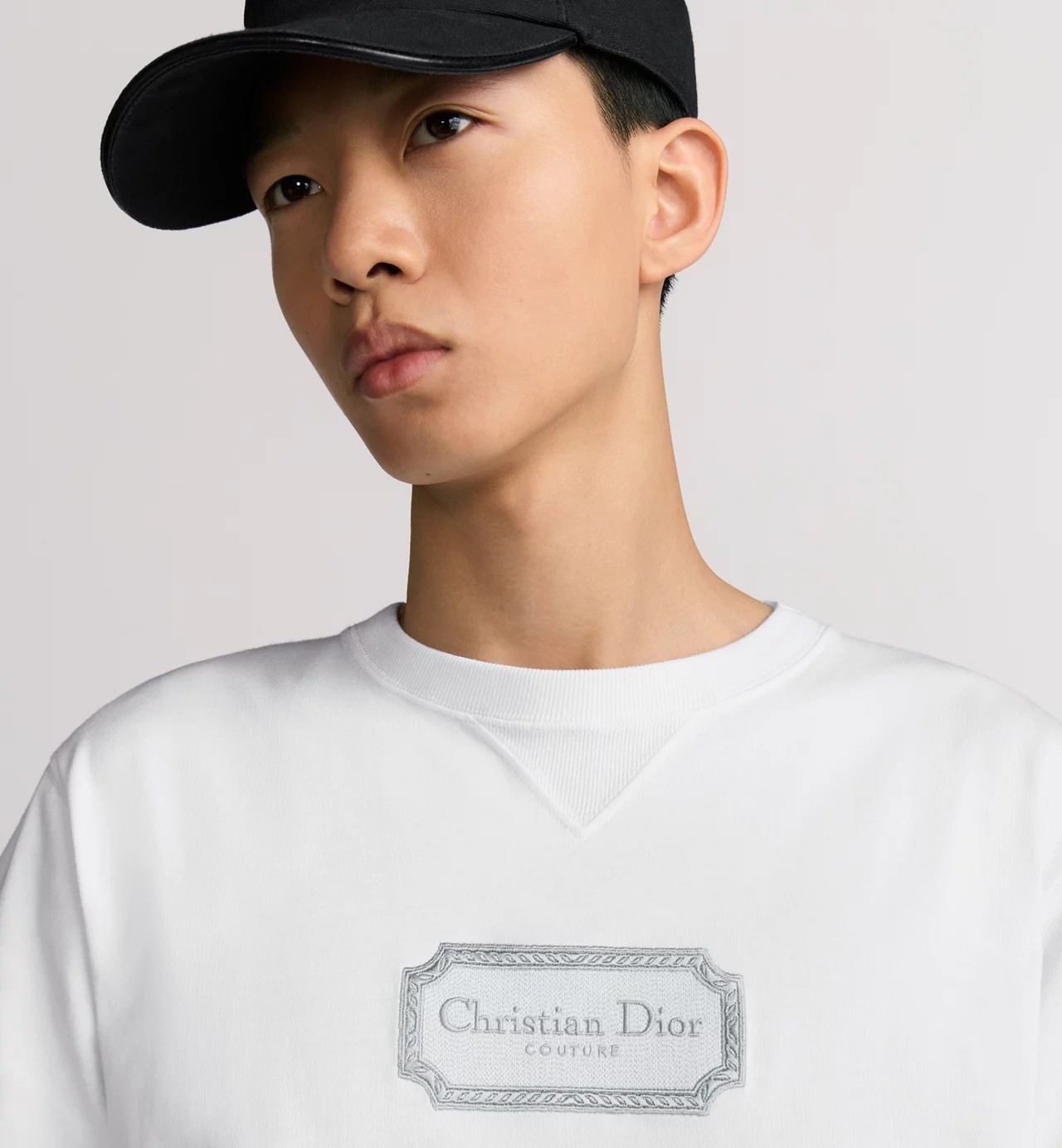 Christian Dior Beyaz Ön Nakışlı Tişört