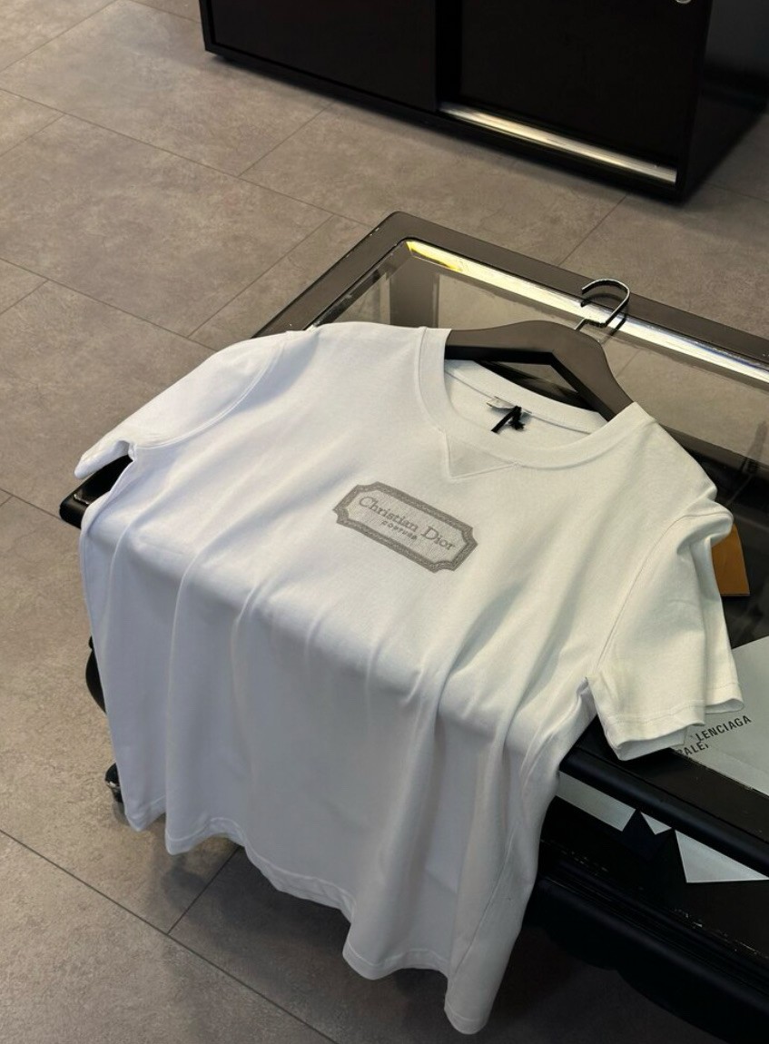 Christian Dior Beyaz Ön Nakışlı Tişört