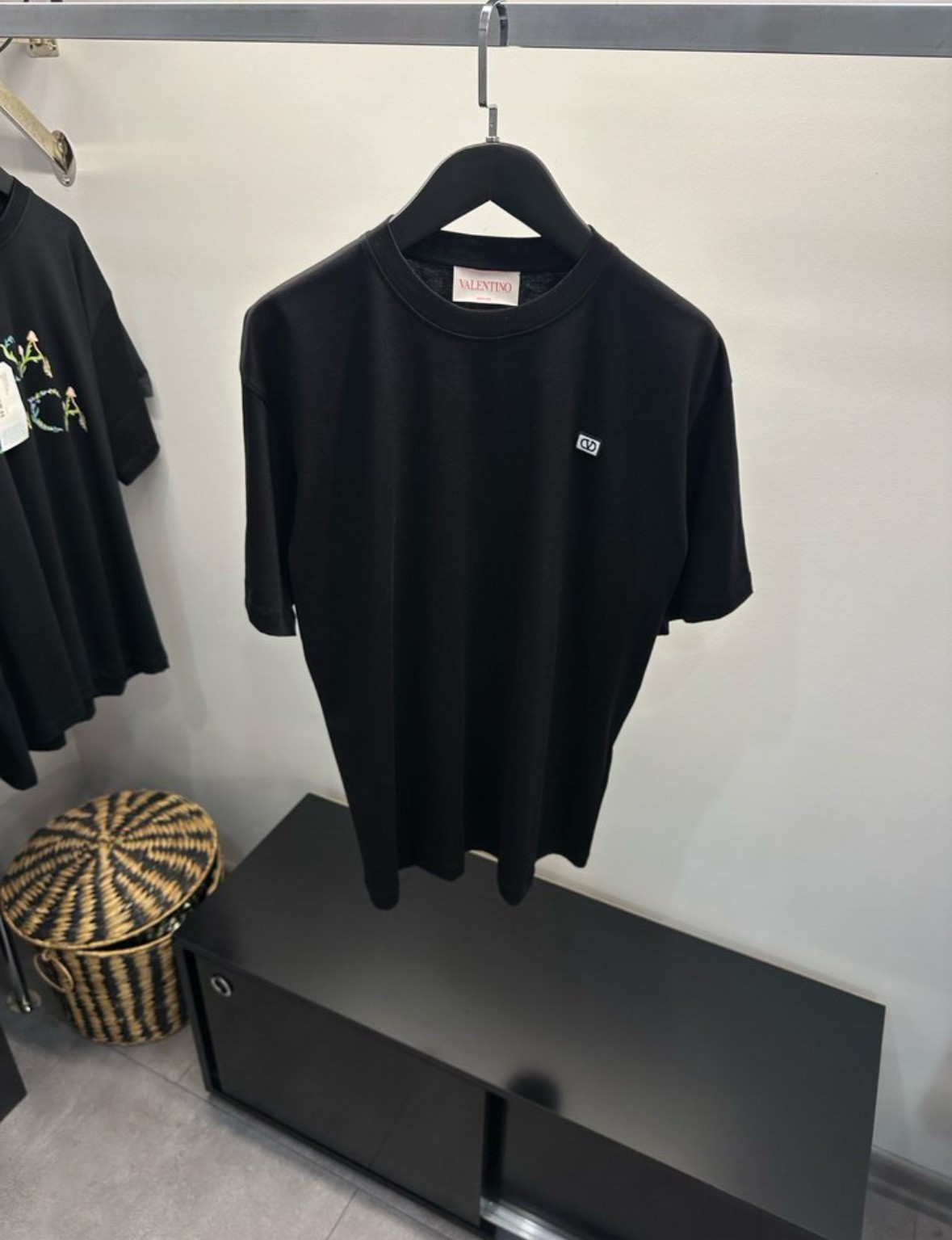 Valentino mini V logo Pamuklu Tişört