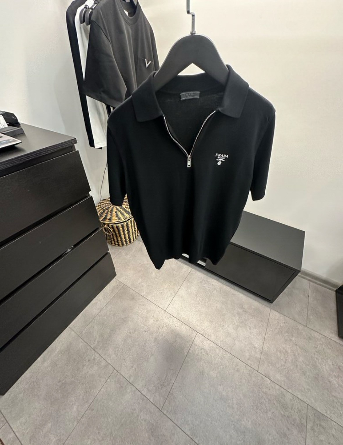 Prada Yarım Fermuarlı Triko Tişört