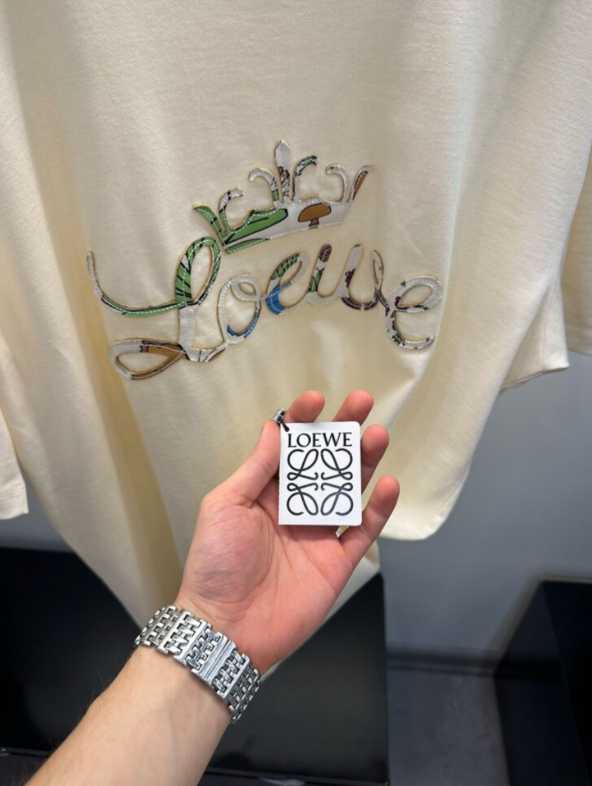 Loewe Nakışlı Logo Krem Tişört
