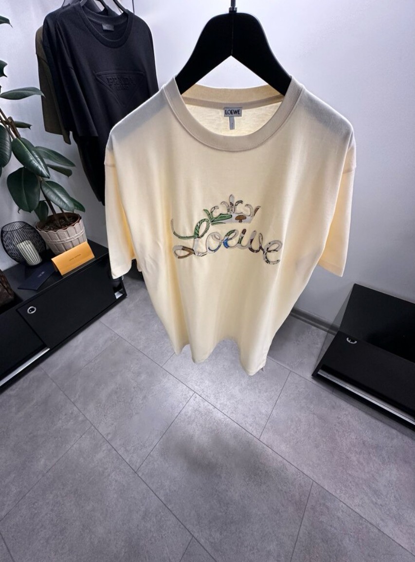 Loewe Nakışlı Logo Krem Tişört