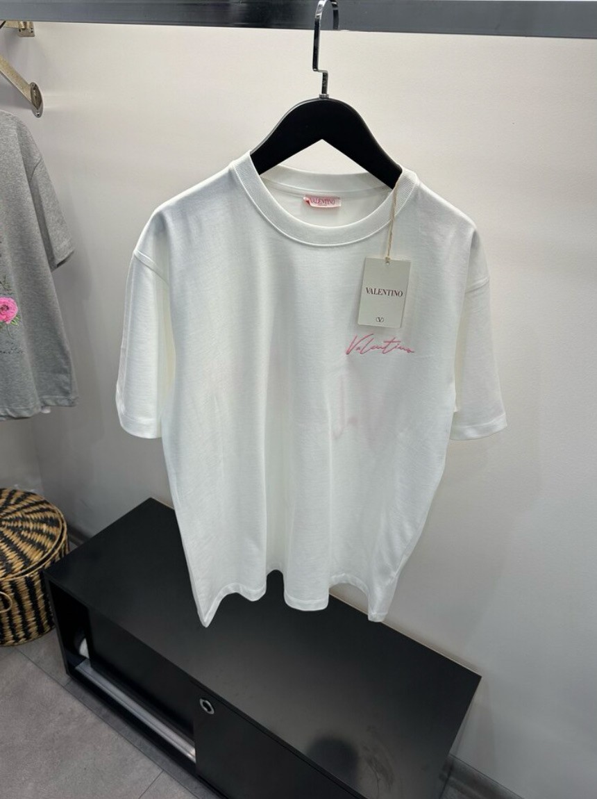 Valentino Pembe Baskılı Tişört