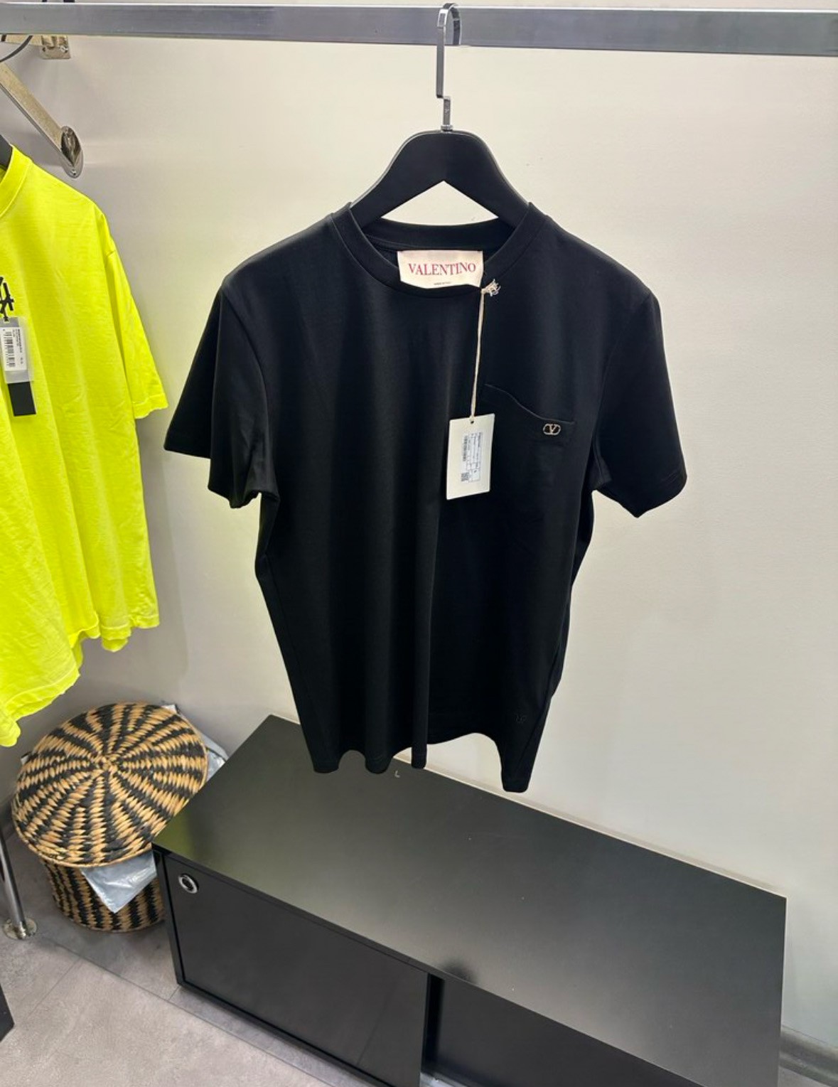 Valentino Cepli V Logo Tişört