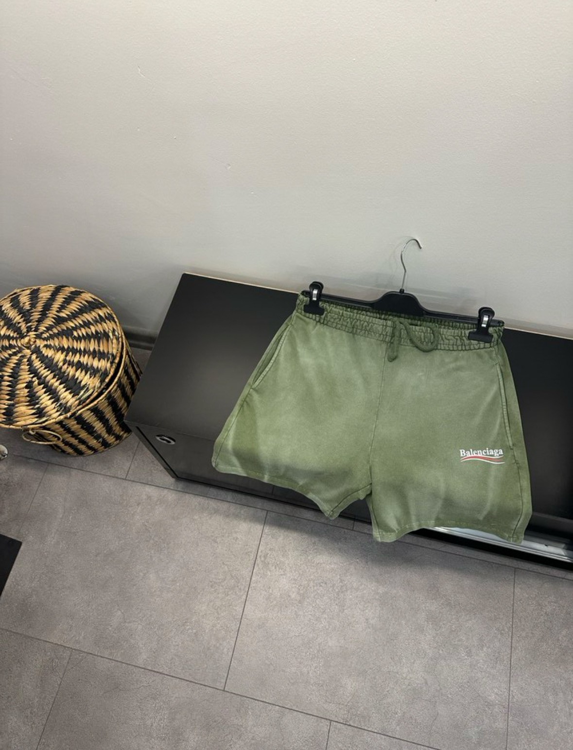 Balenciaga Yeşil Logo Pamuklu Şort